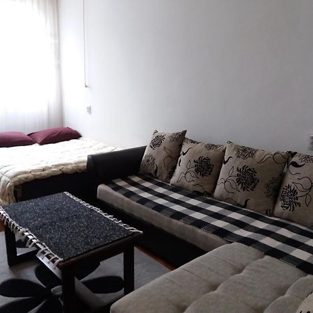 Apartment Studio Center Podgorica Exteriör bild