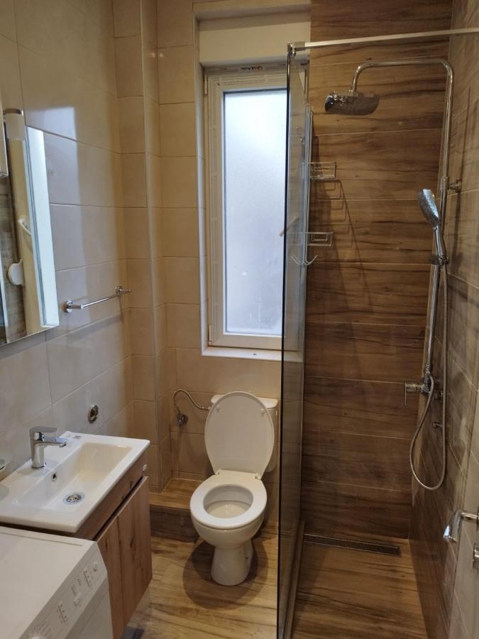 Apartment Studio Center Podgorica Exteriör bild
